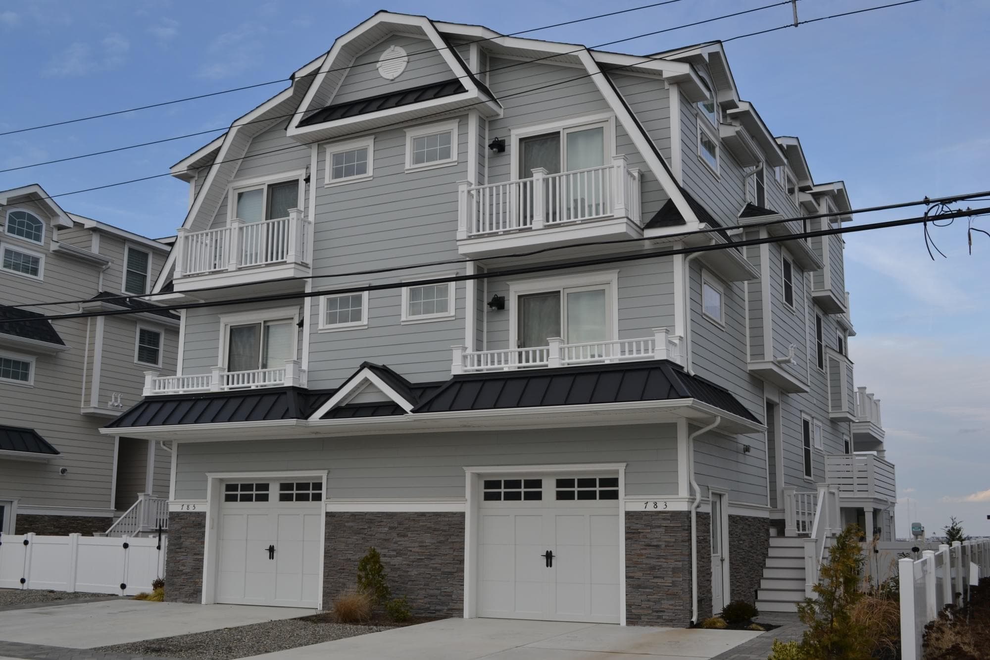 785 Sunrise Dr — Avalon